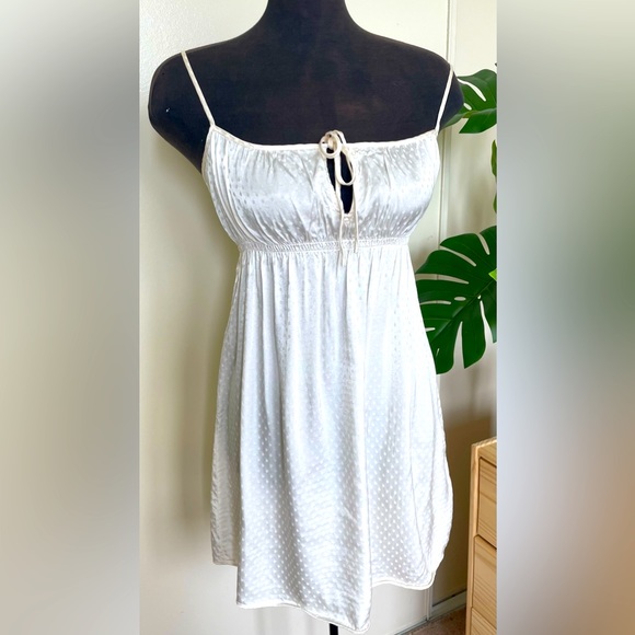 ARITZIA Wilfred mini babydoll dress white jacquard medium spaghetti strap - Picture 2 of 7